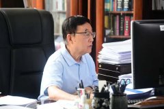 培育一批工业人工智能学科一流人才；将